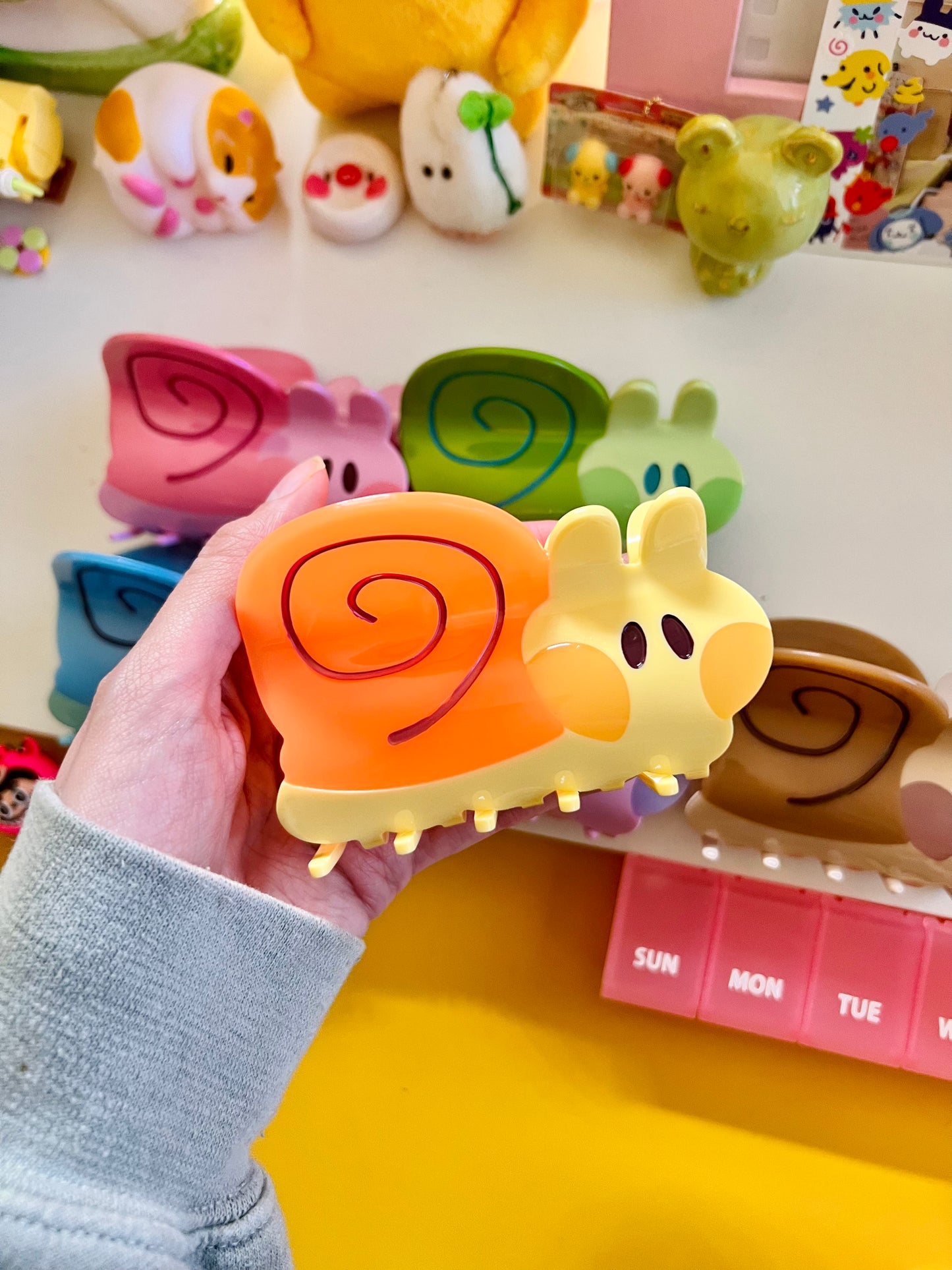 *NEW* Snail Hair Claw