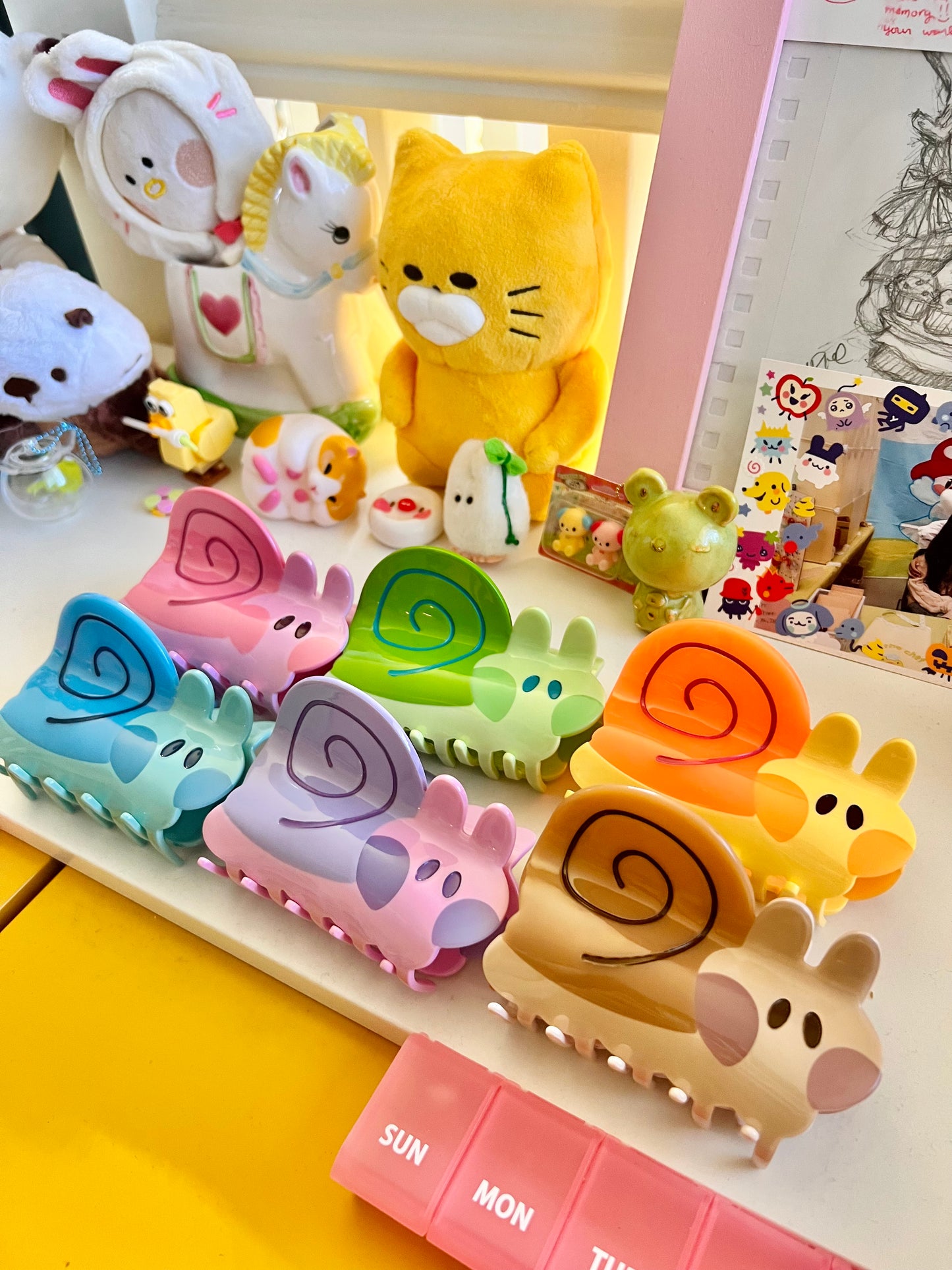 *NEW* Snail Hair Claw