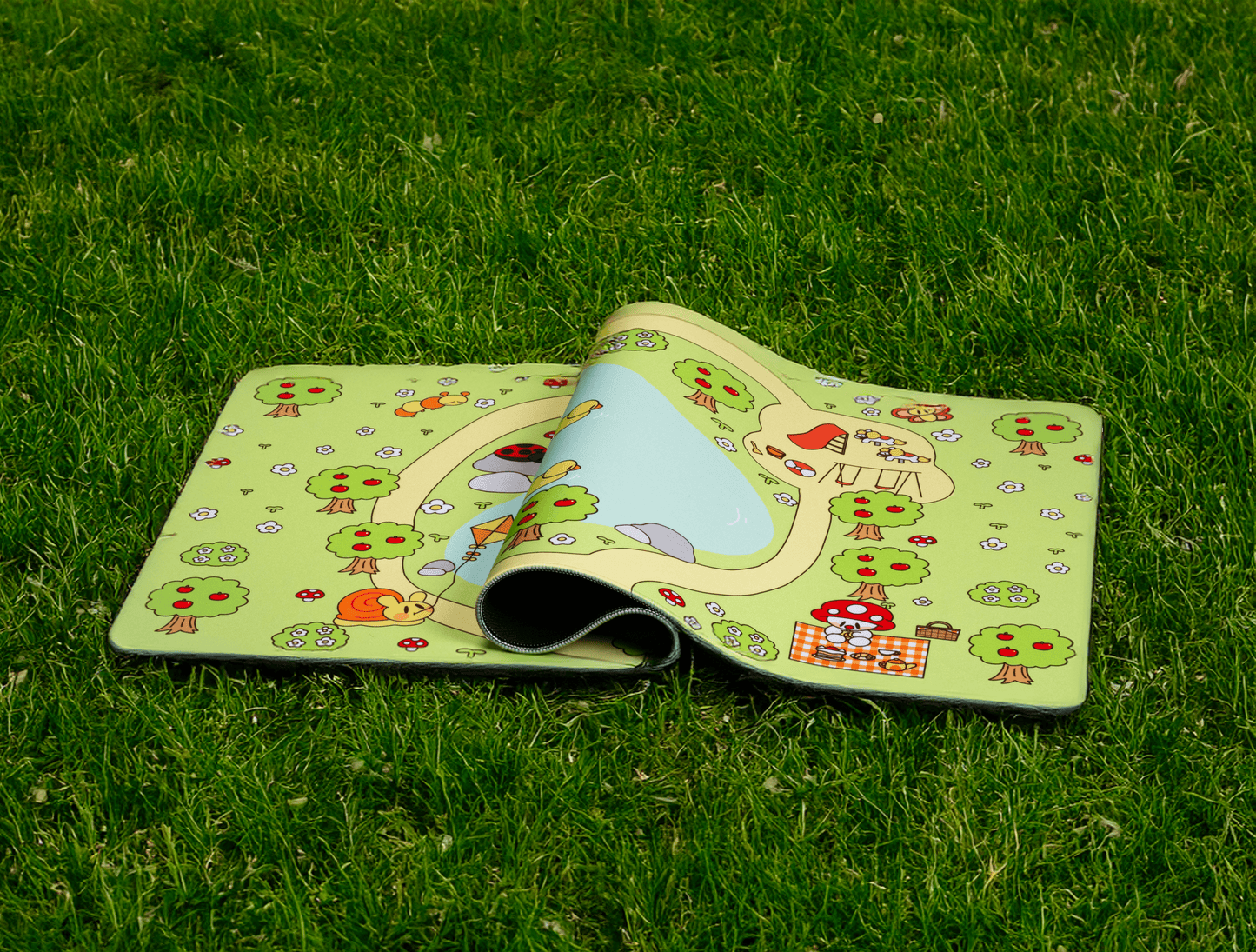 Mardeluna Picnic Desk Mat