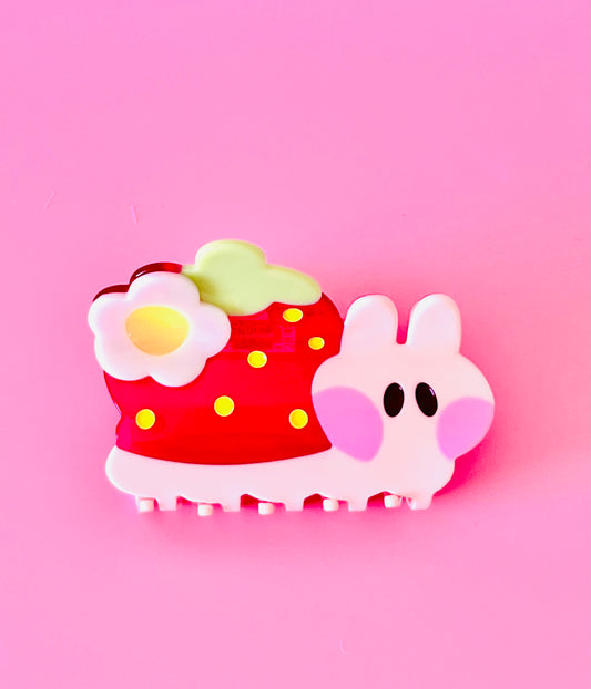 Strawberry Snail Hair Claw